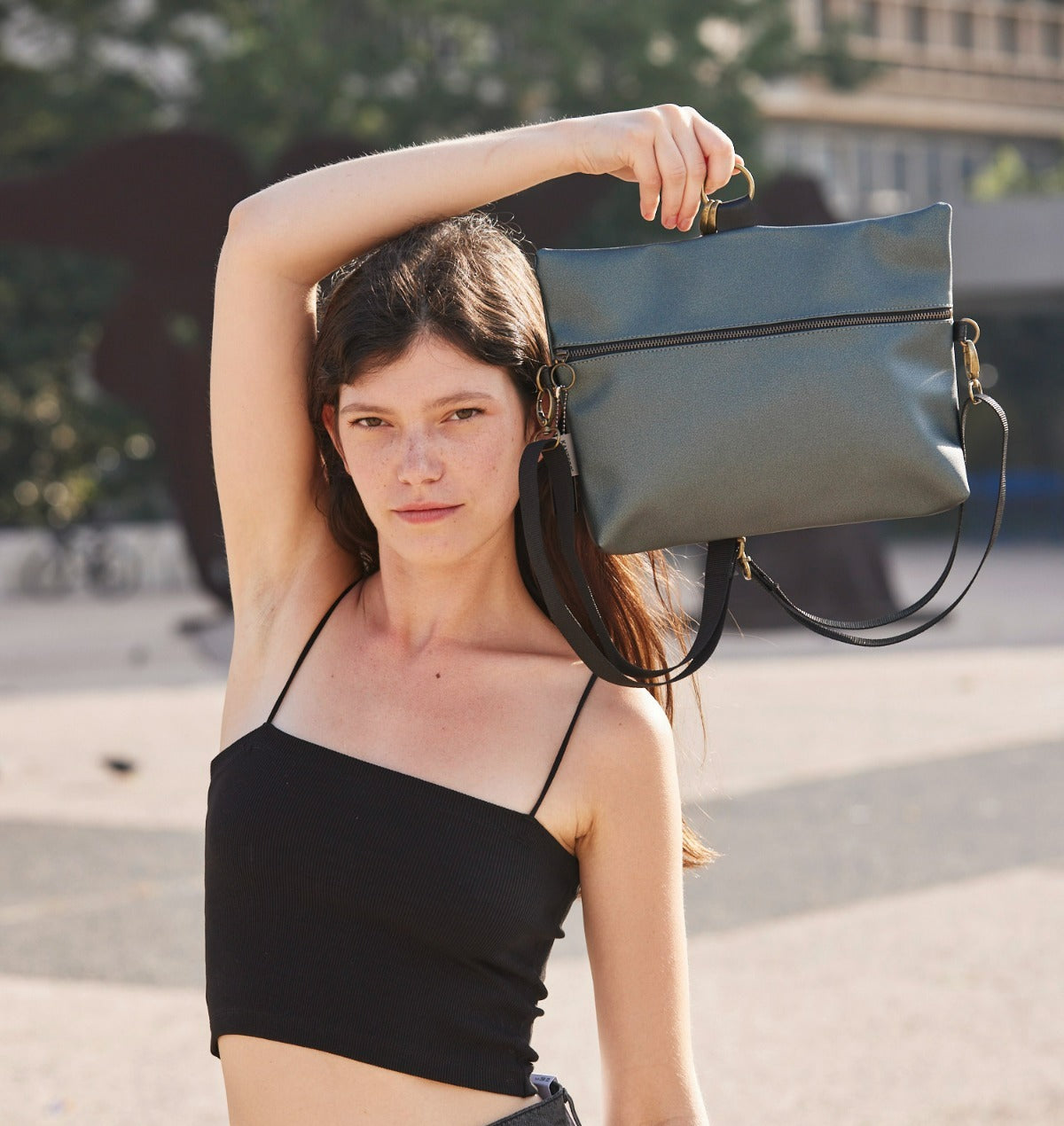 4 ב-1 -גב,צד,כתף וקלאץ'