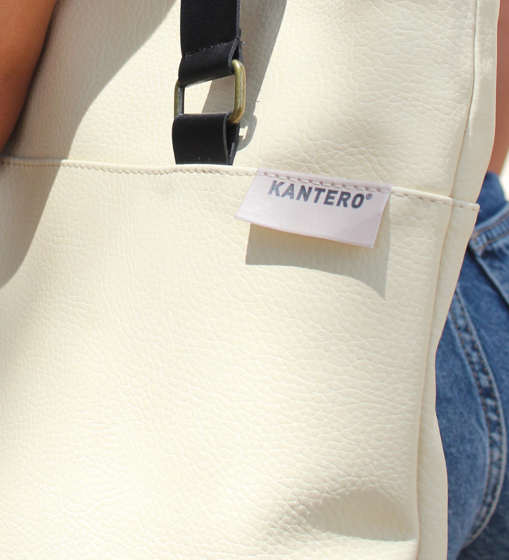 תיק כתף קרם