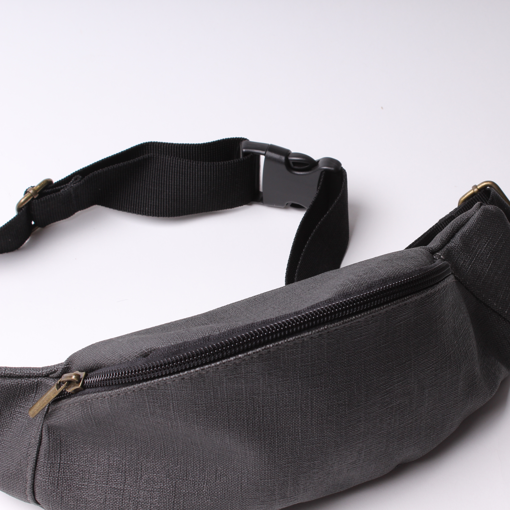 פאוץ׳ קלאסי אפור טוויד