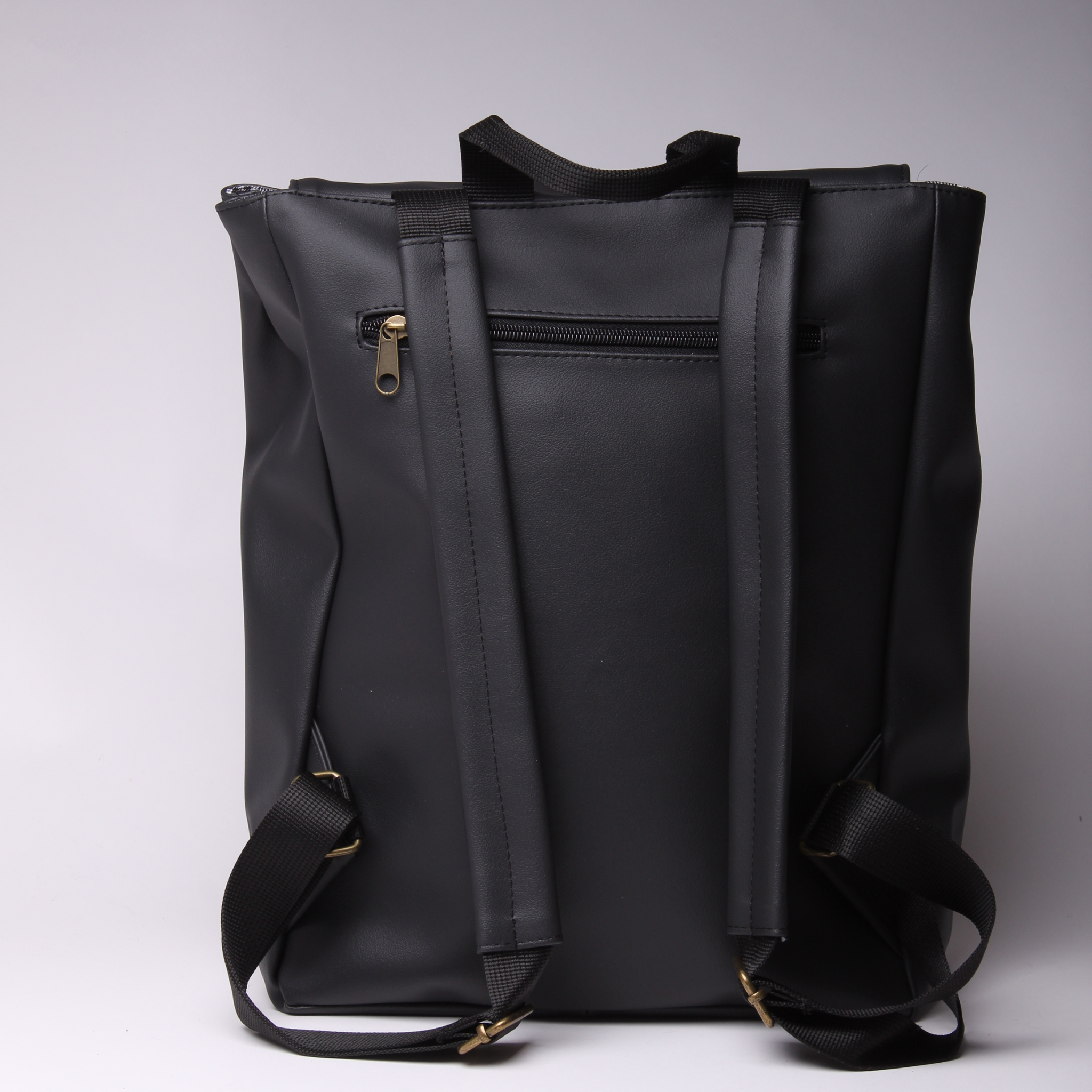 תיק גב אקספרט- שחור נצנצים ושחור