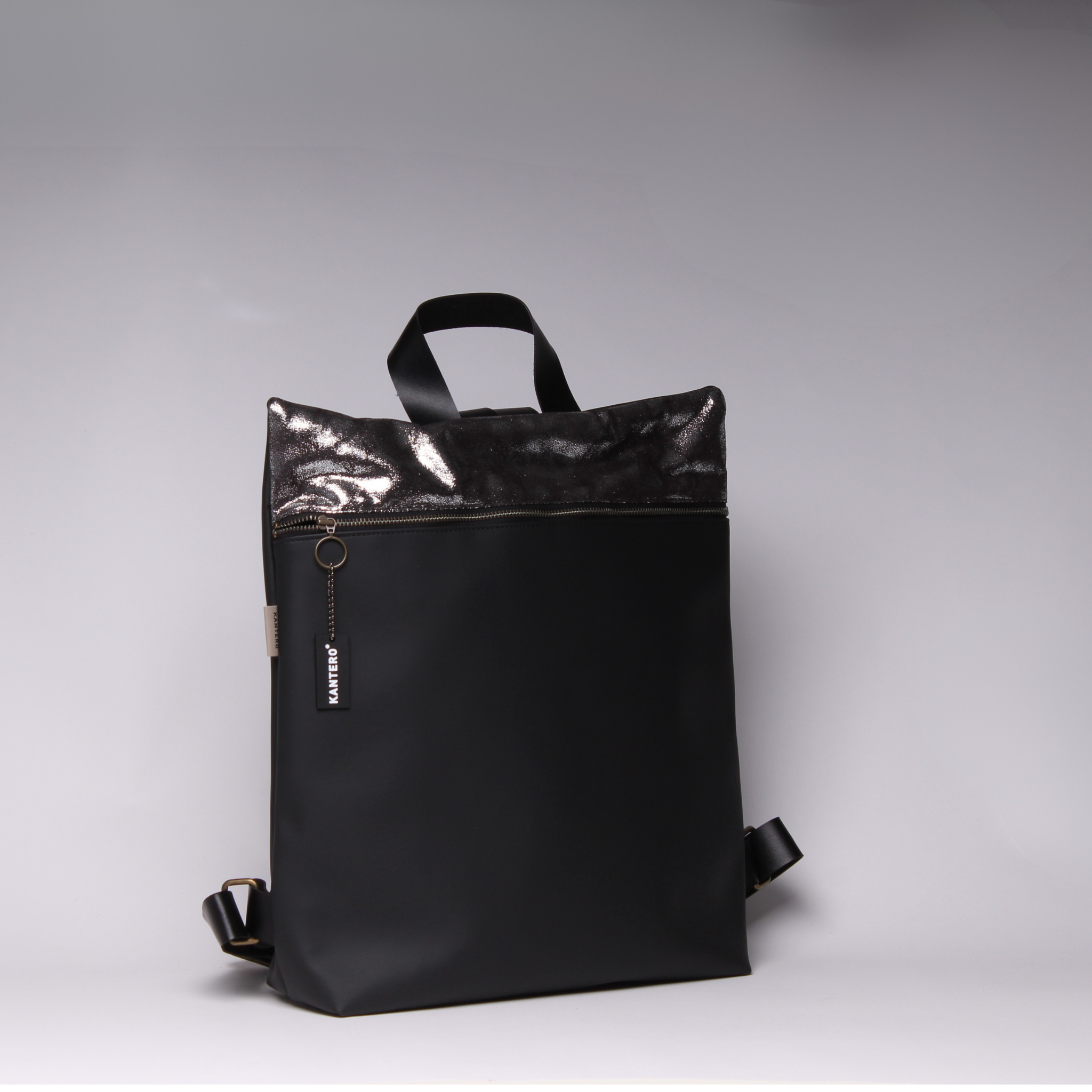 מלבן כסוף משופשף ושחור