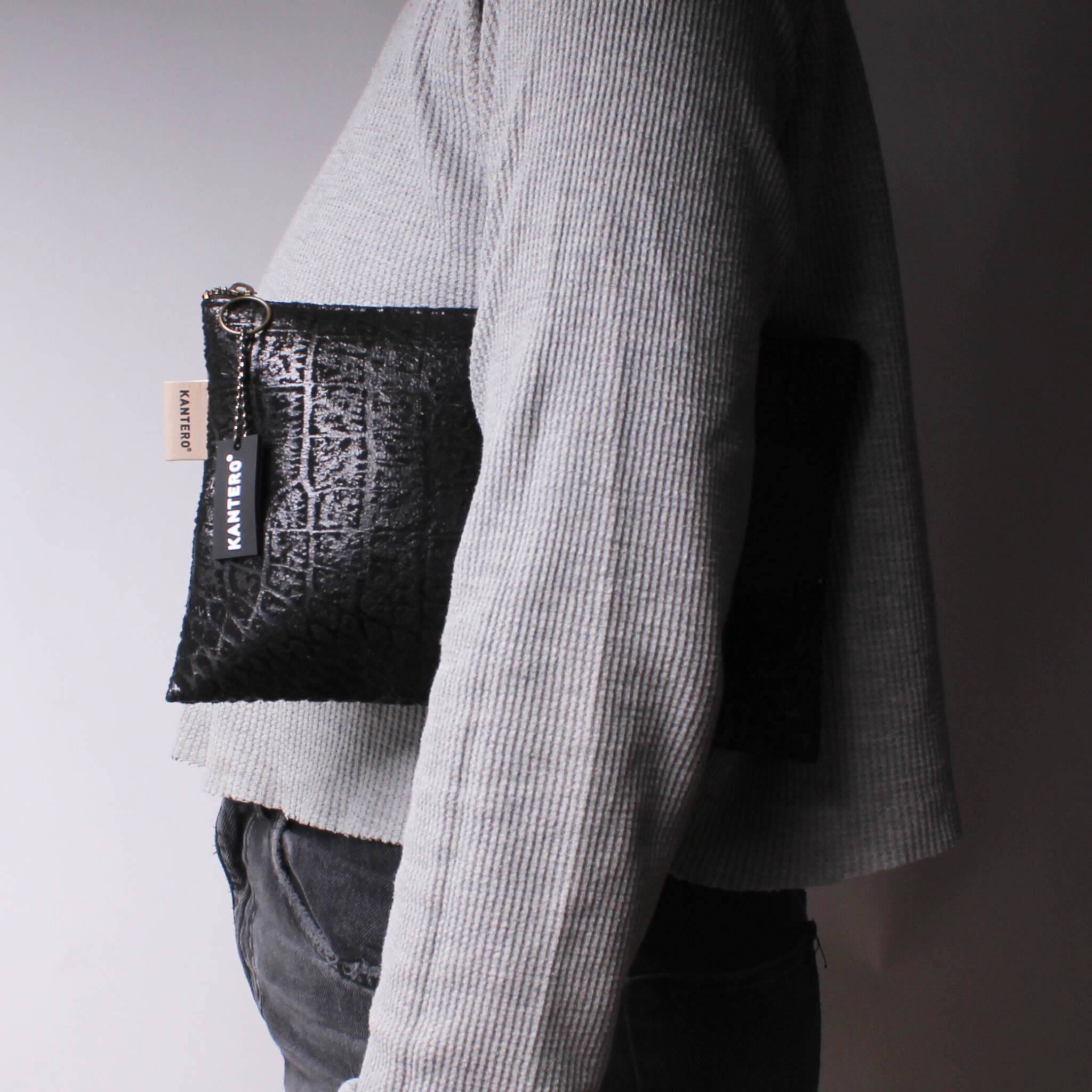 קלאץ' גדול הדפס תנין שחור