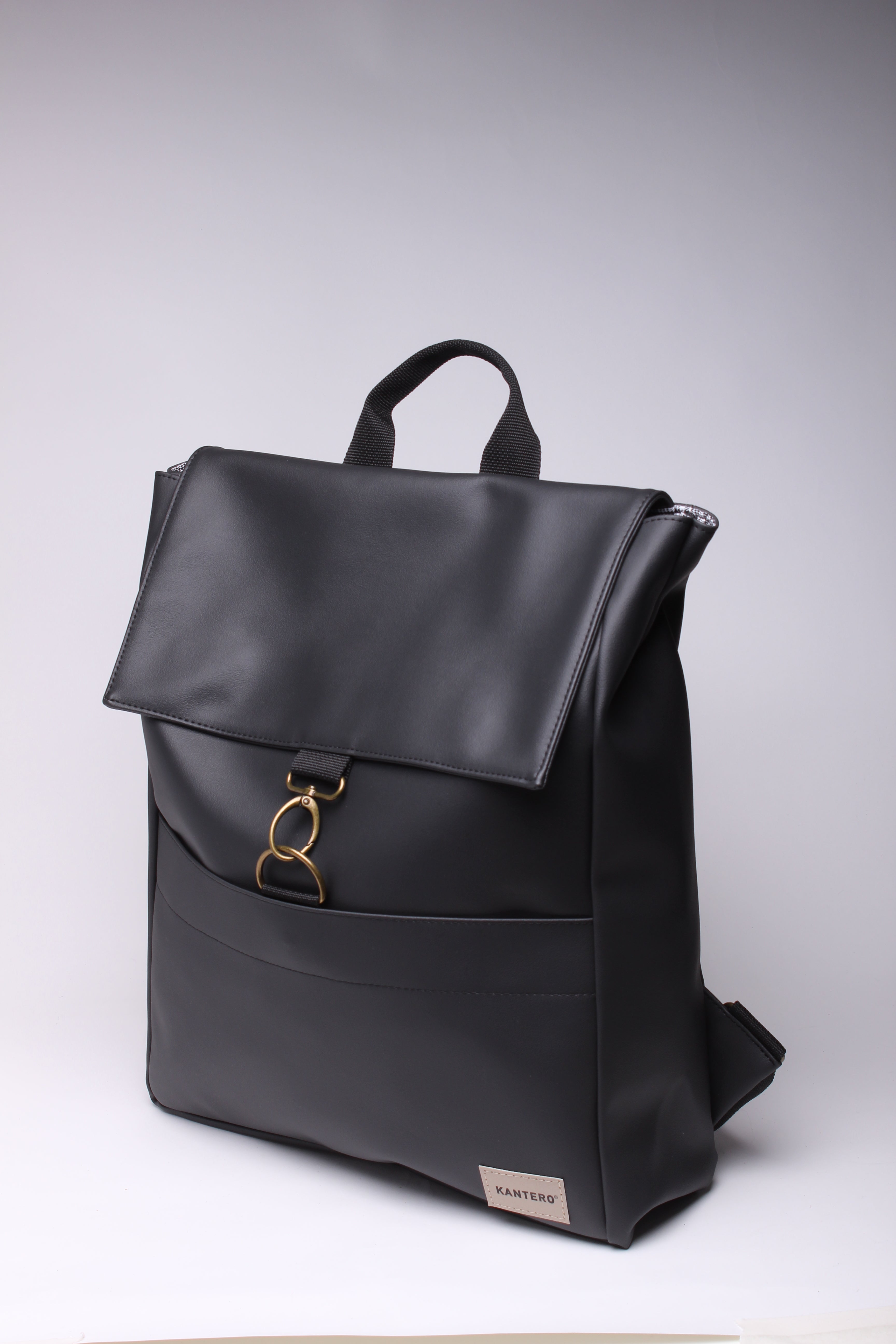 תיק גב אקספרט פלוס- שחור מט