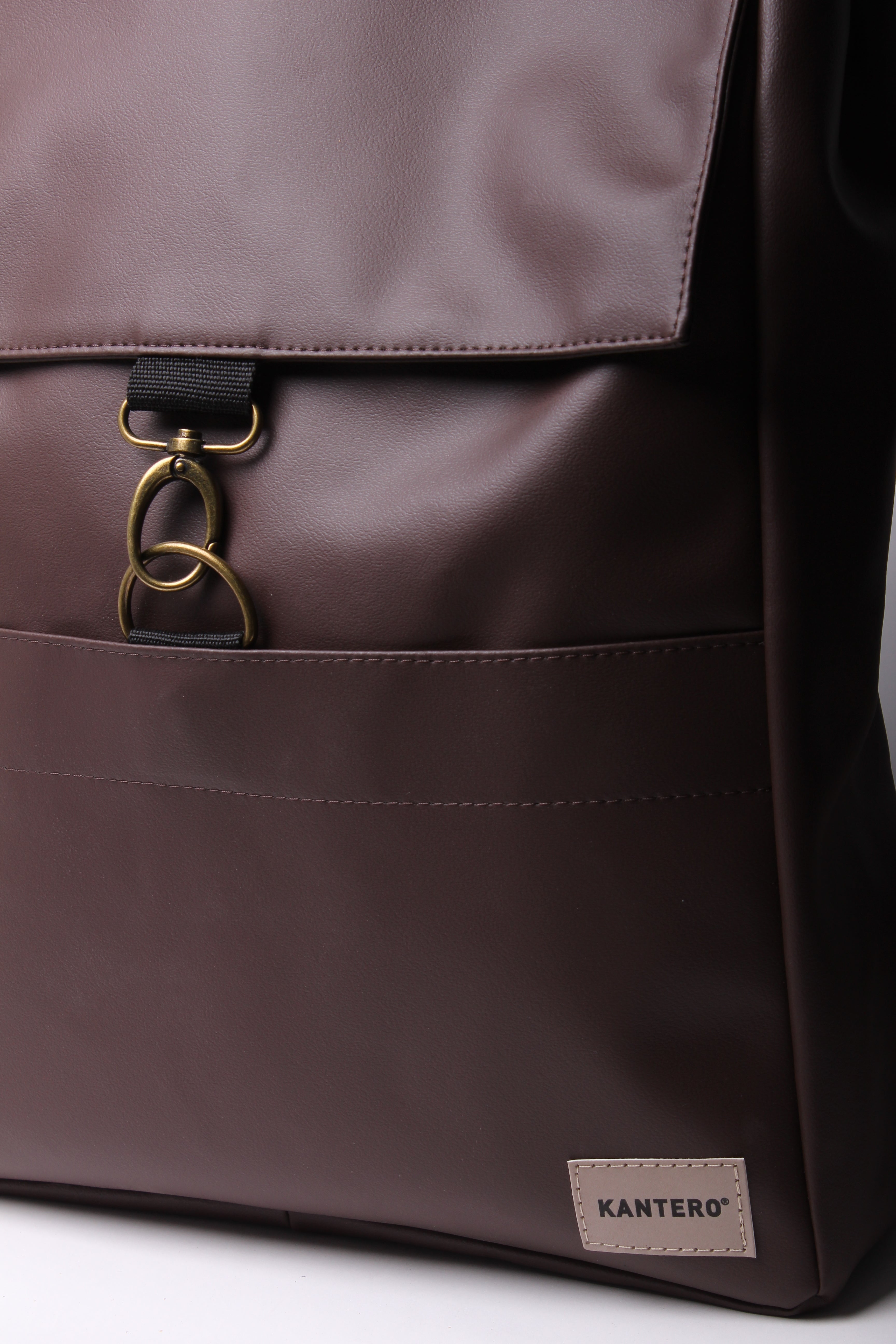 תיק גב אקספרט פלוס- חום כהה