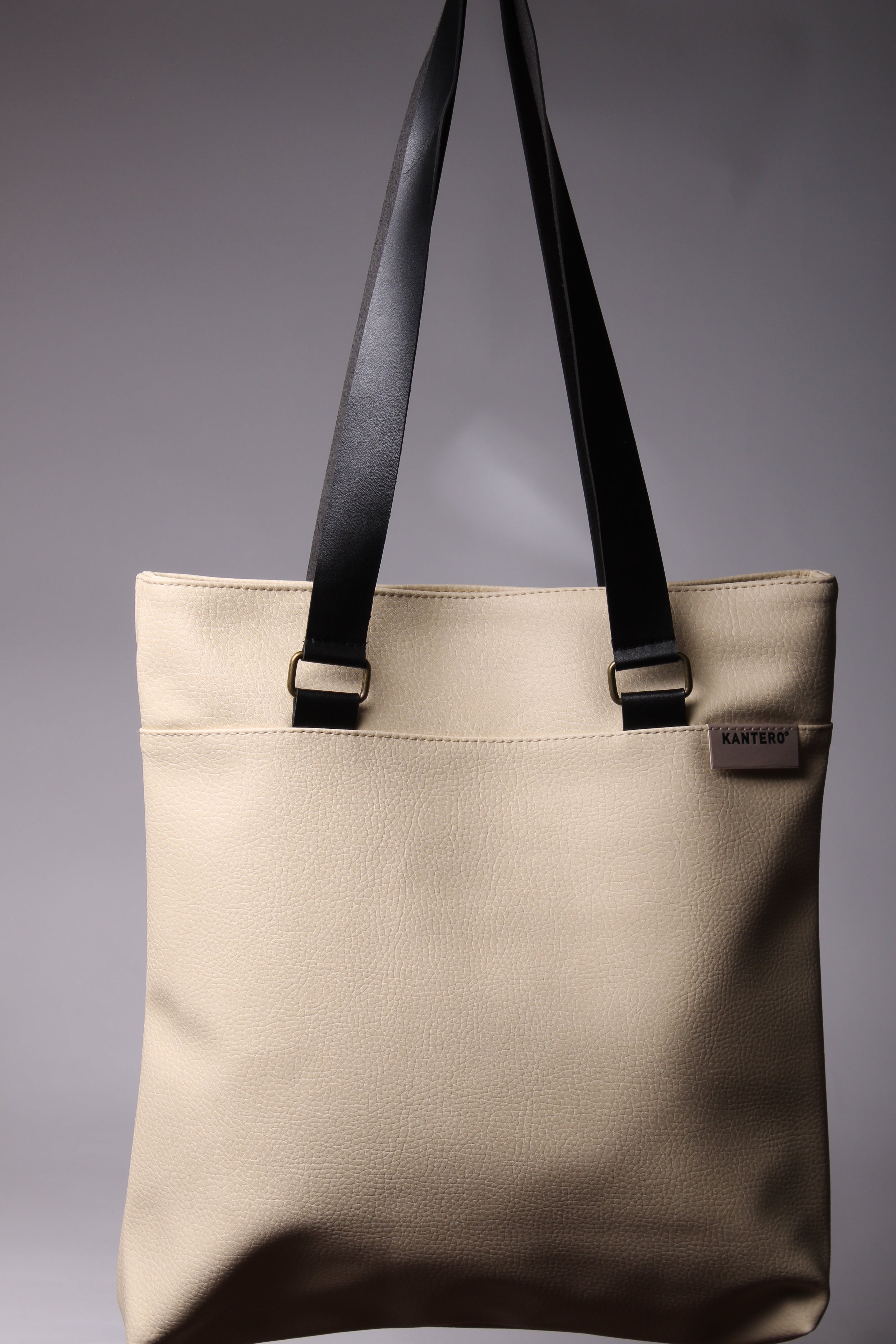 תיק כתף קרם