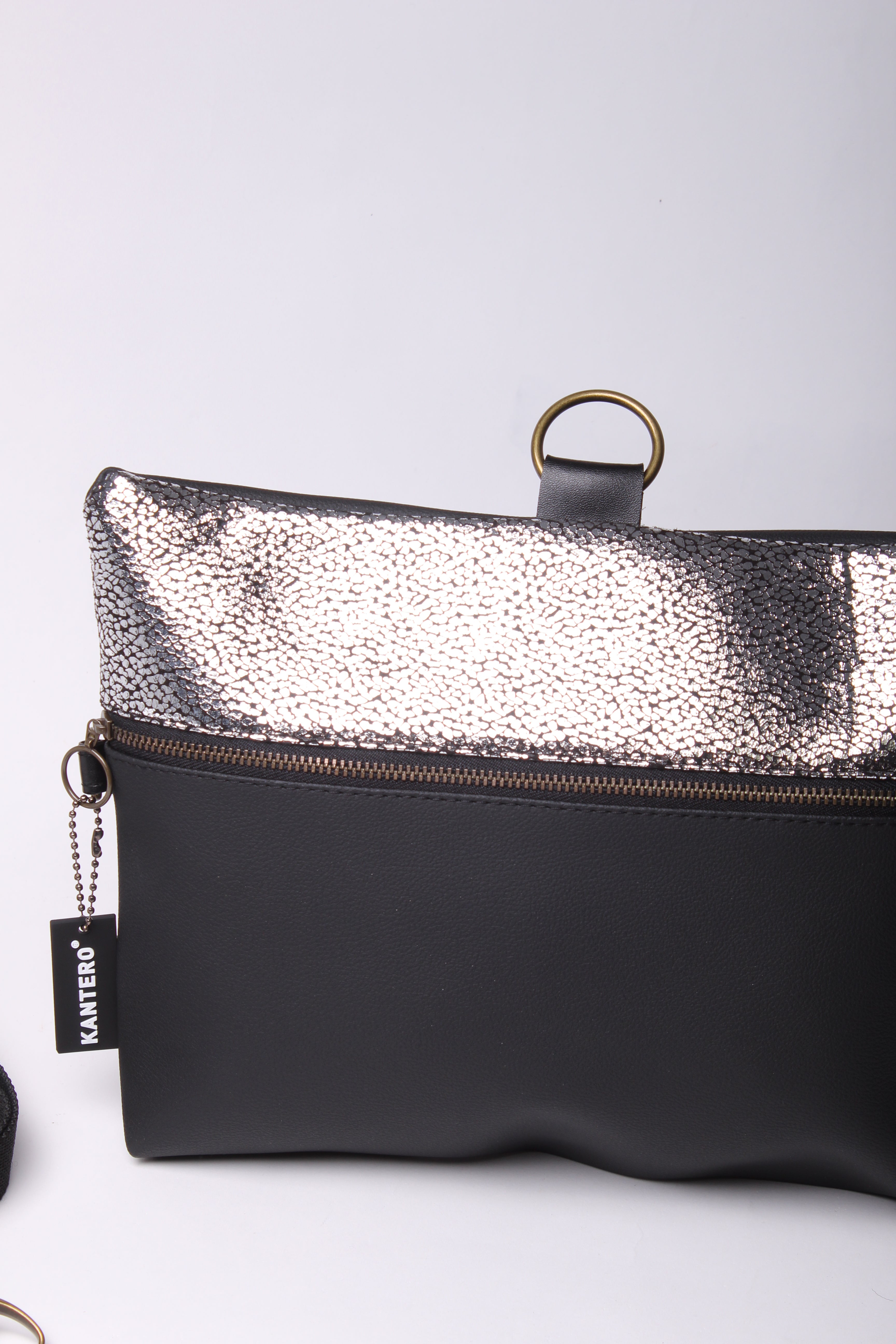 4 ב-1 נצנצים כסוף כהה ושחור