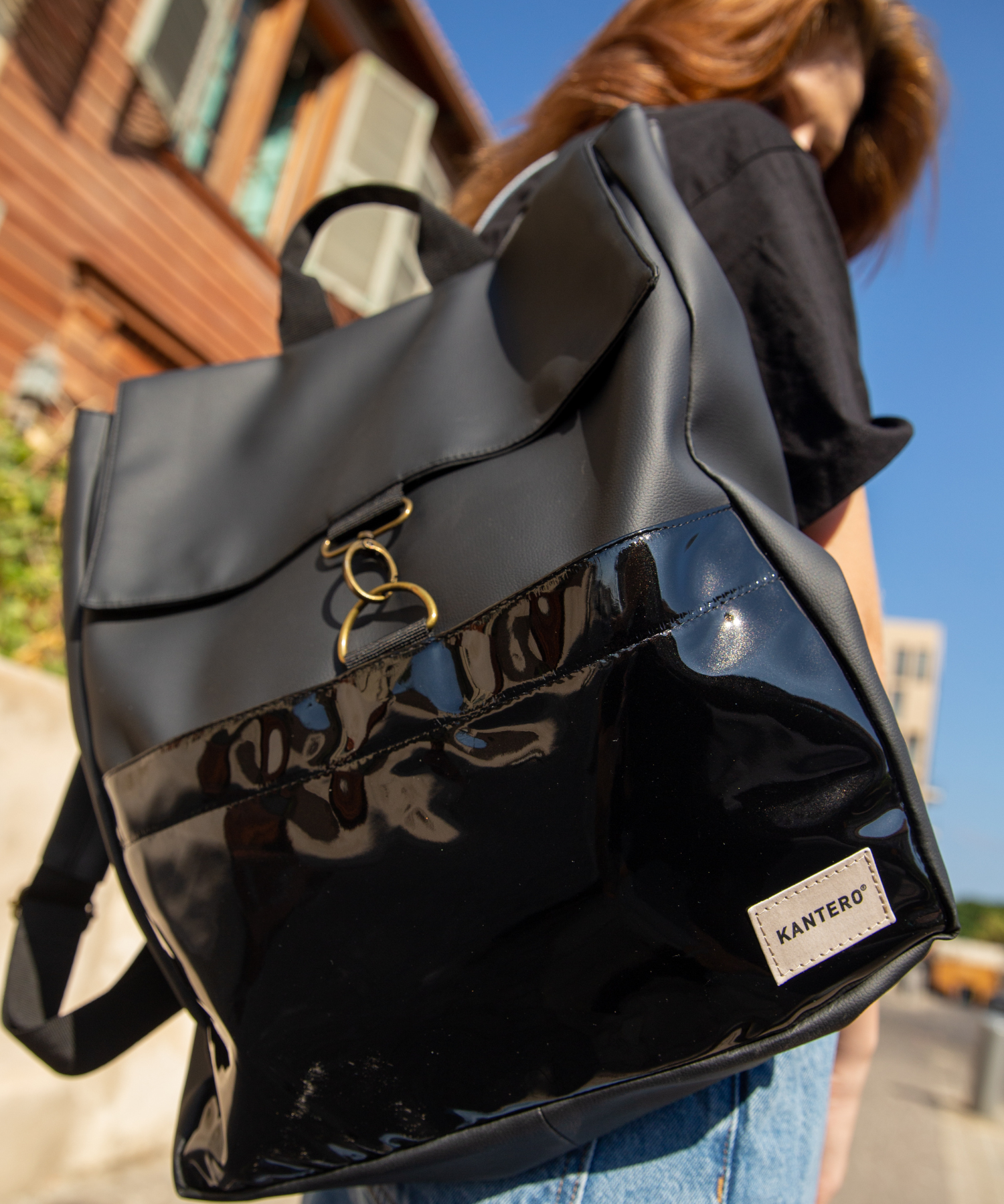 תיק גב אקספרט פלוס- שחור לקה ושחור