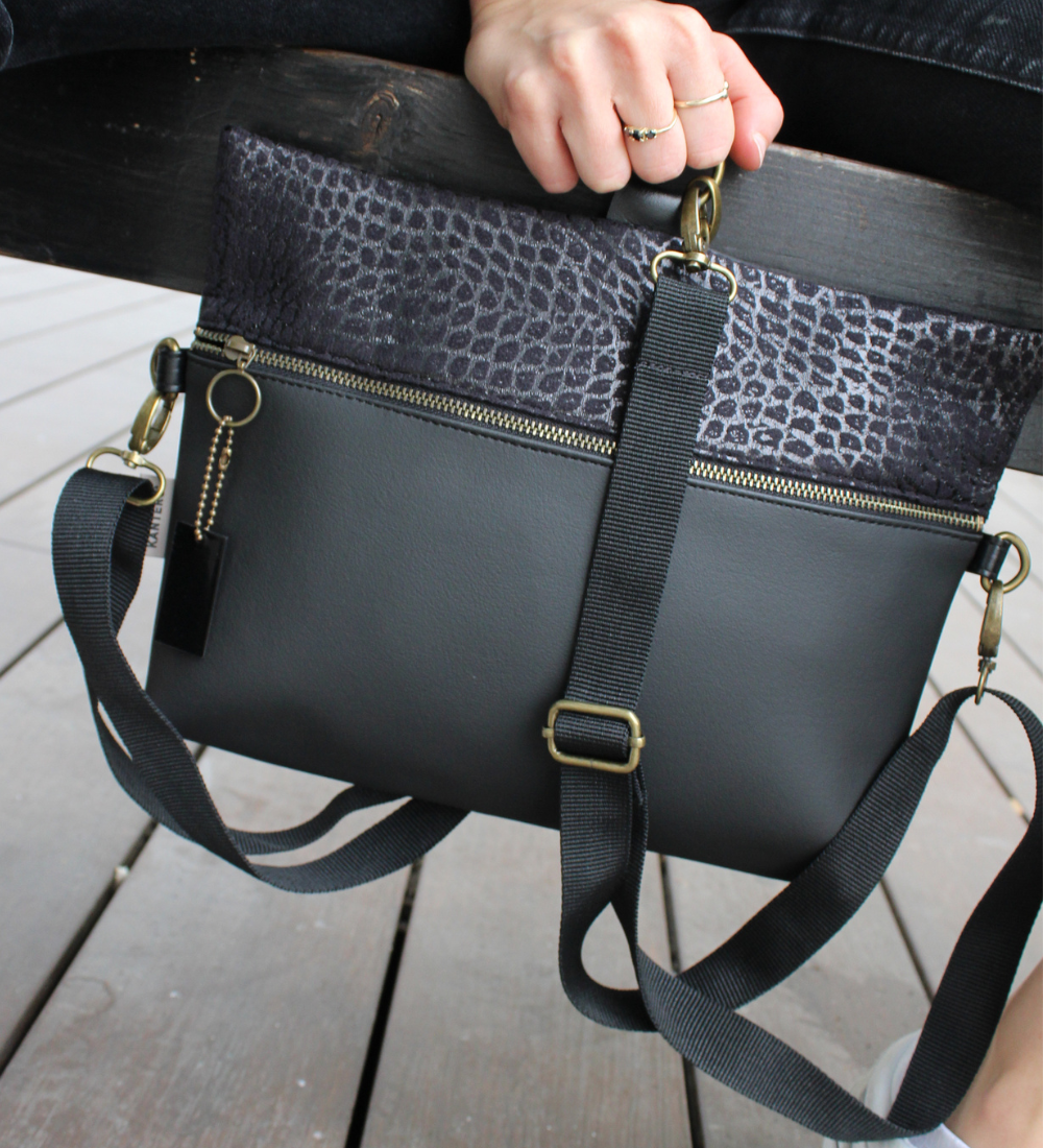 4 ב-1 הדפס תנין שחור ושחור