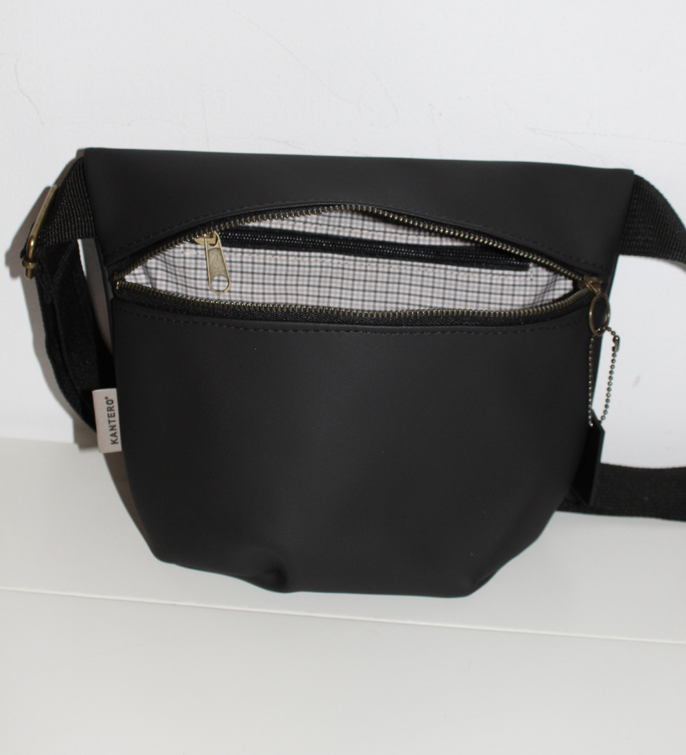 פאוץ' מרובע חום בהיר