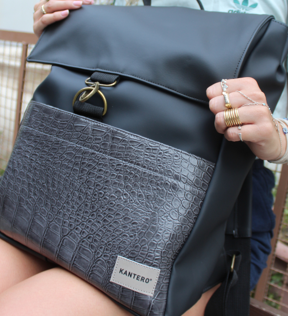 תיק גב אקספרט פלוס- קרוקו אפור ושחור