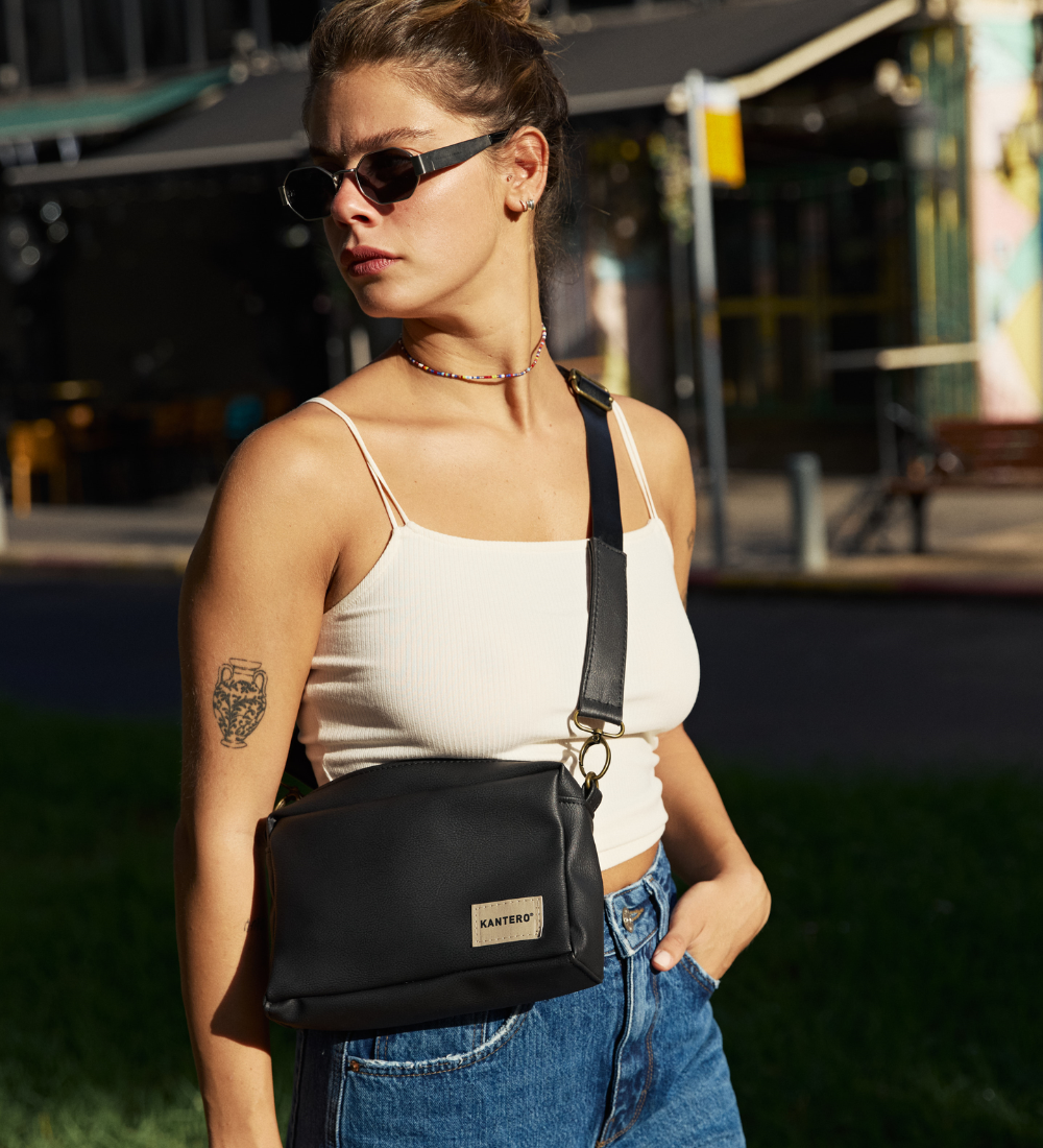 תיק צד קטן EDIT- שחור מט