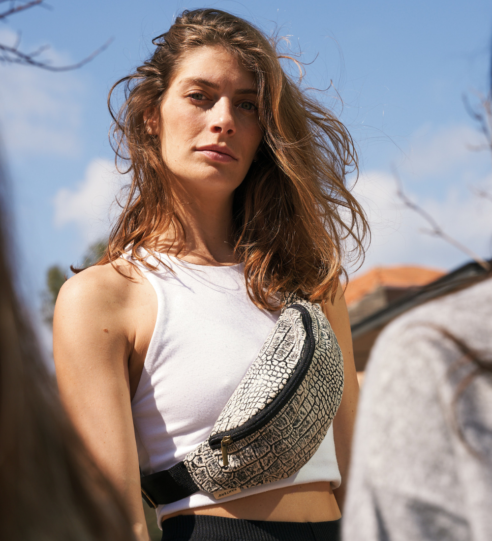 פאוץ׳ קלאסי תנין