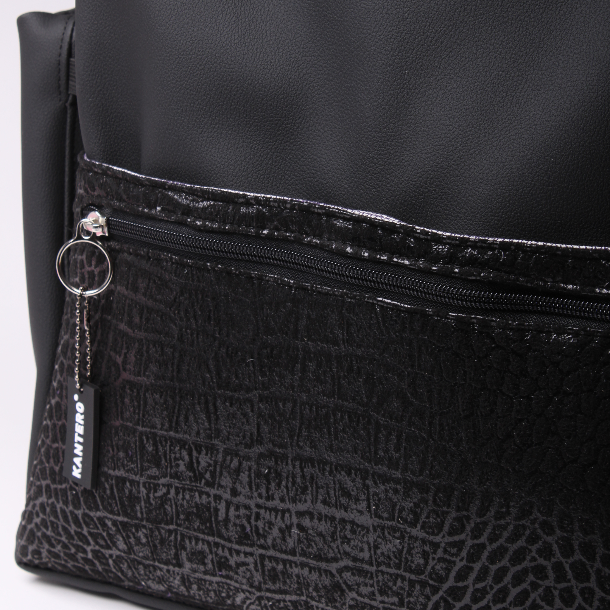 בייביבום הדפס תנין שחור ושחור