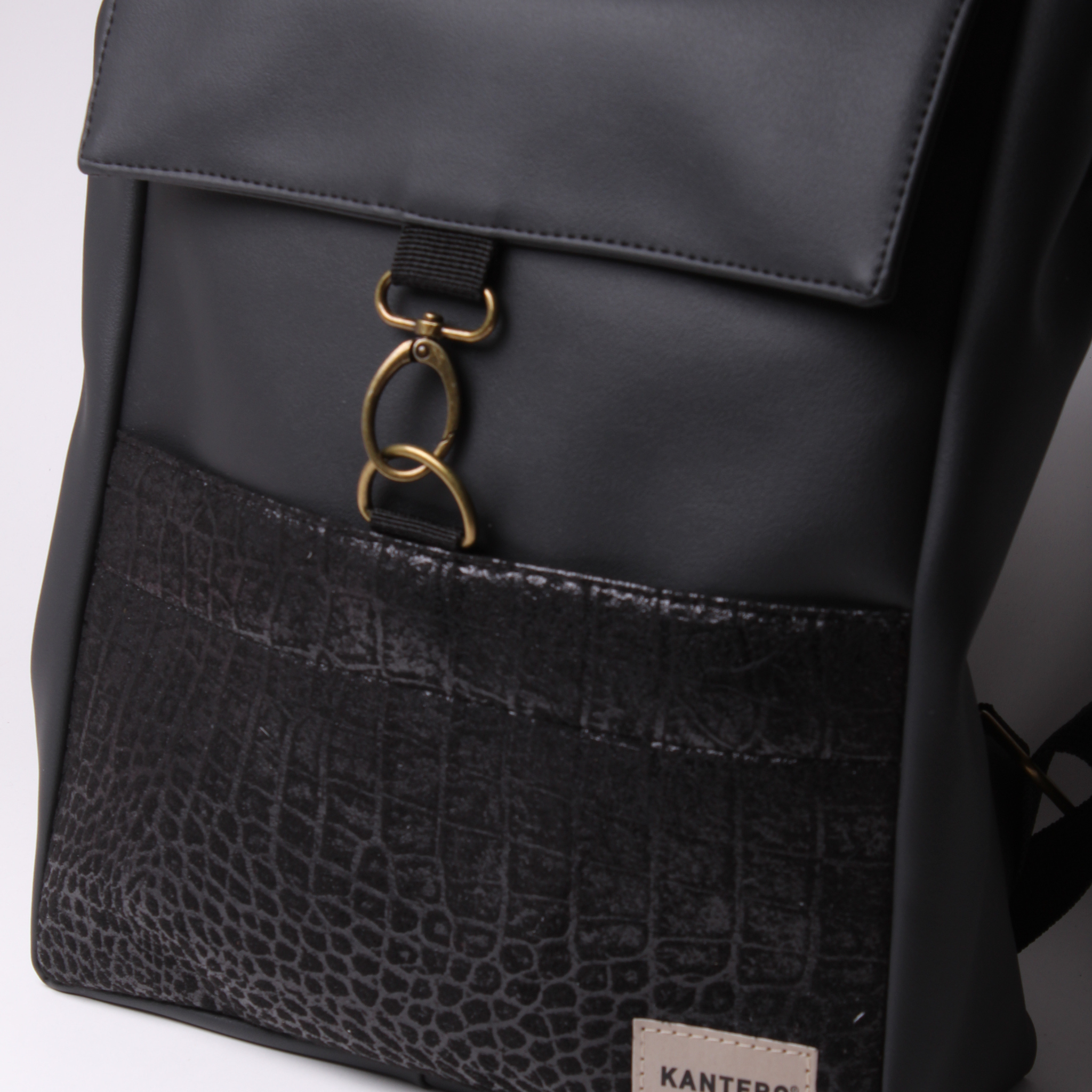 תיק גב אקספרט- תנין שחור ושחור