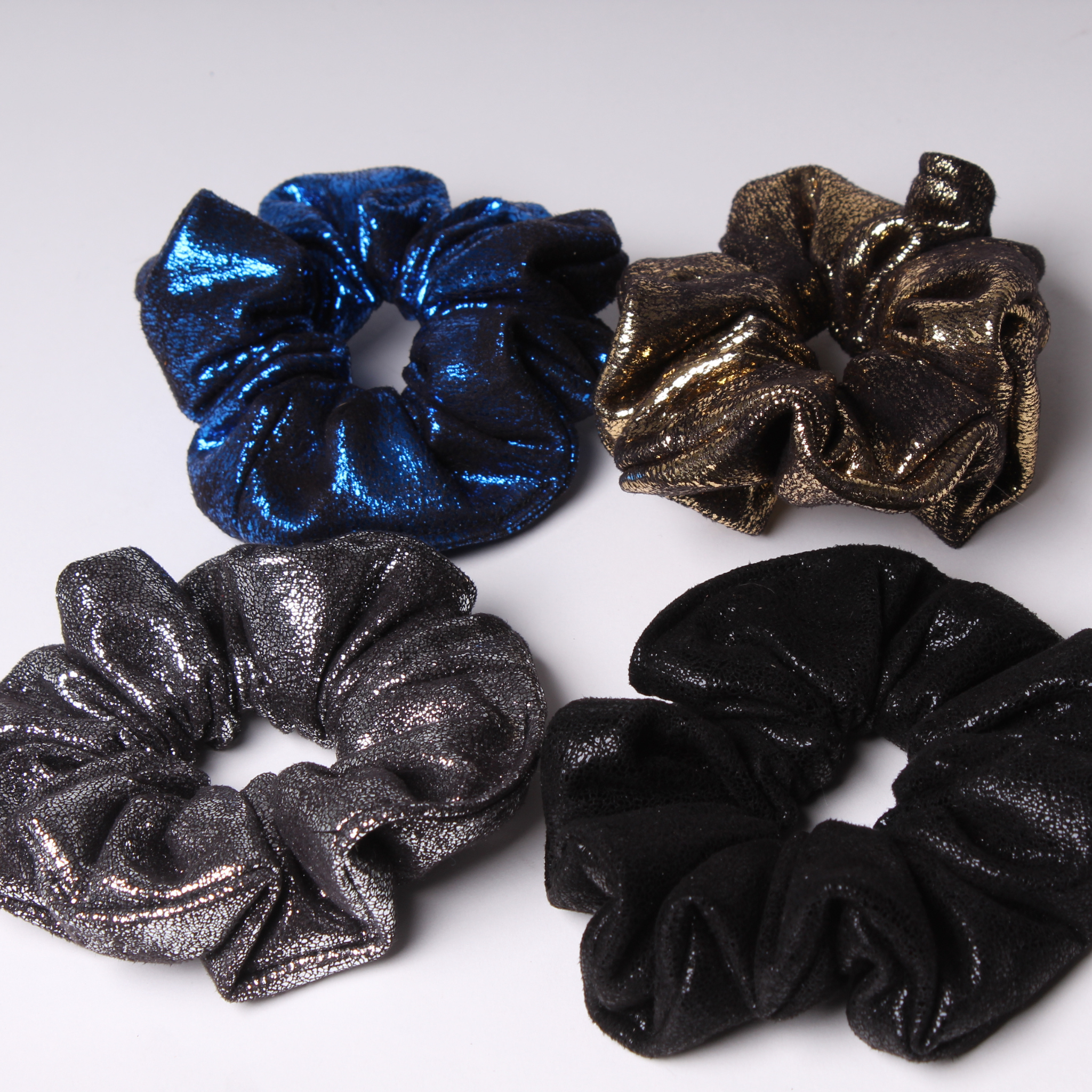 סקראנצ'י זהב משופשף