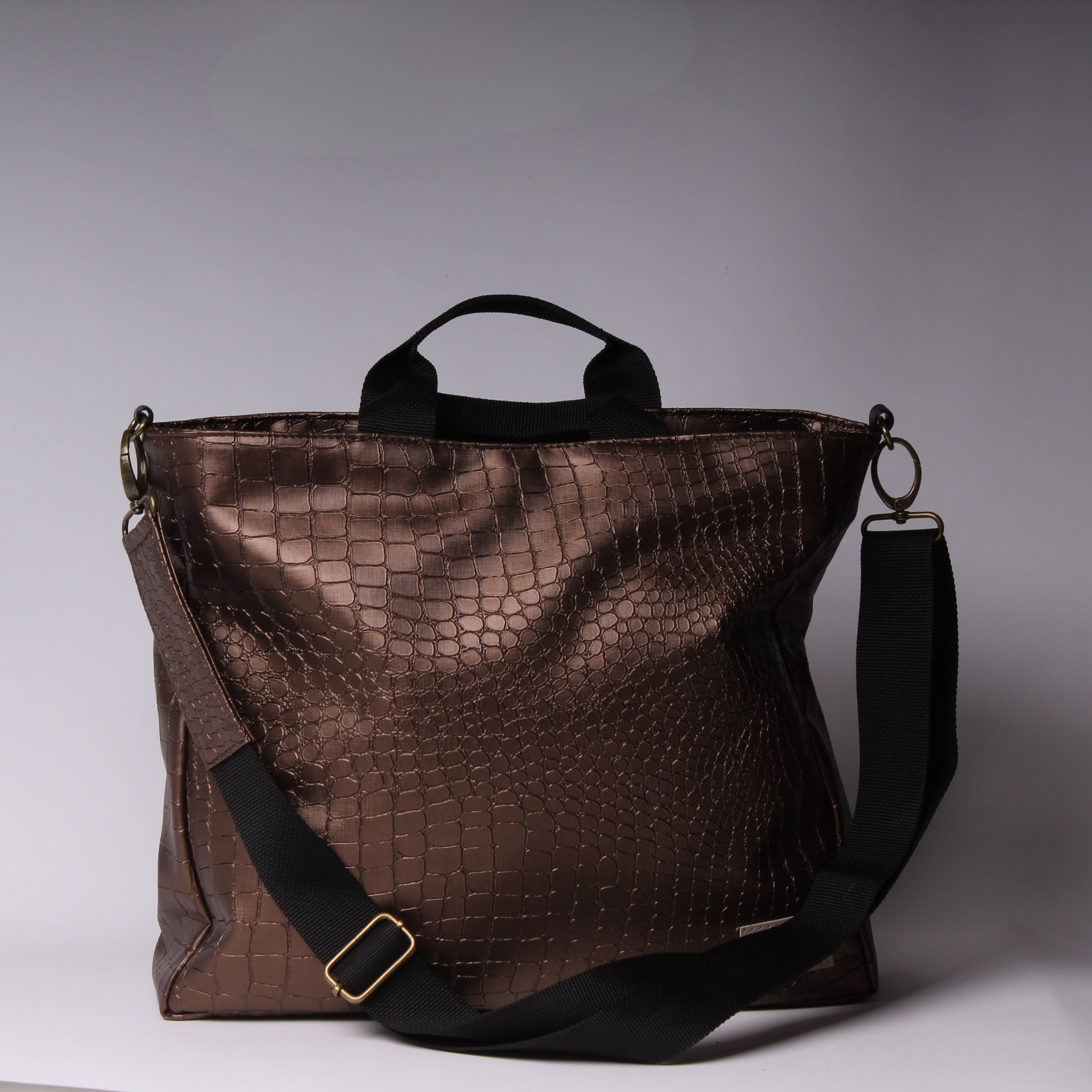 פליפ ברונזה קרוקו