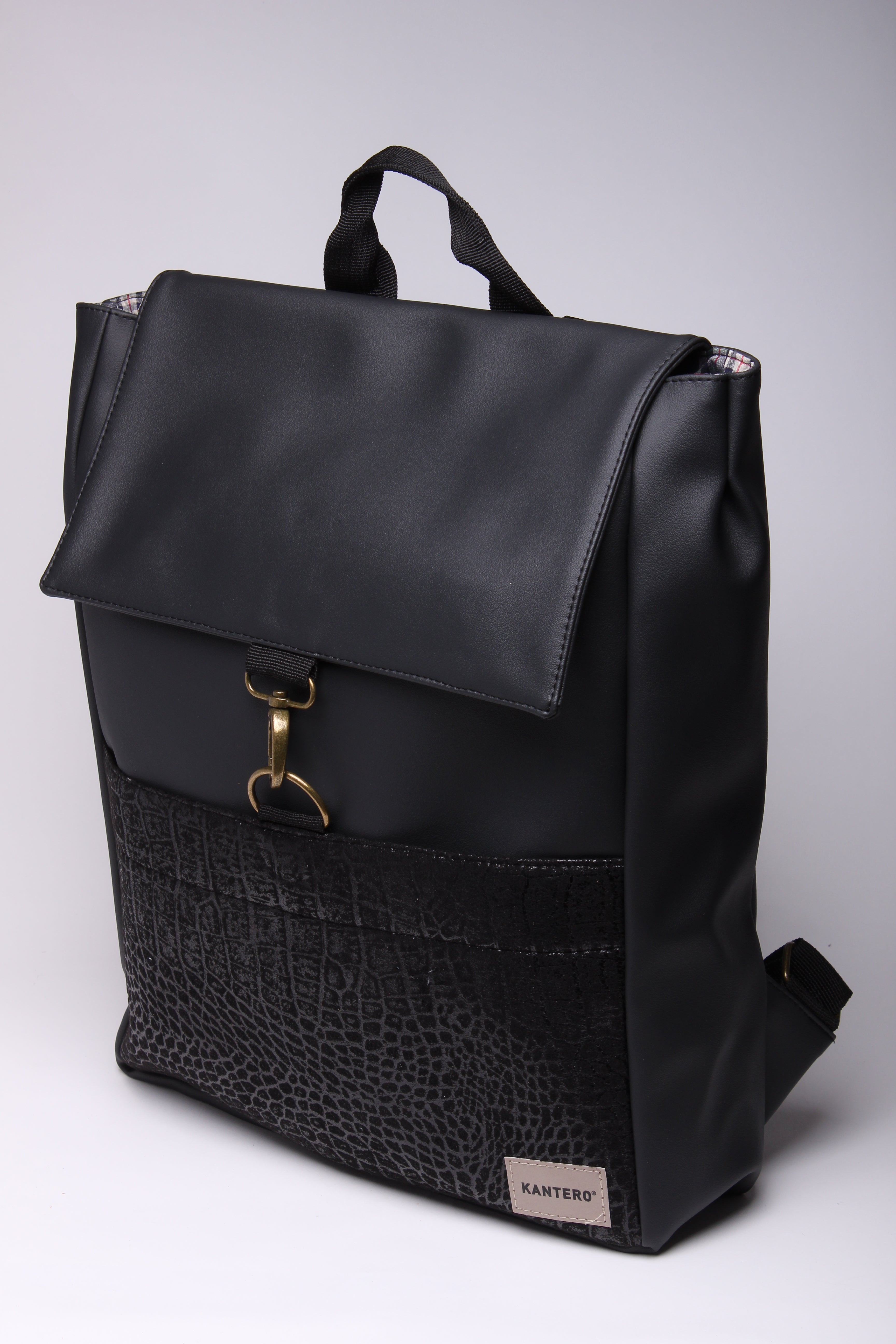 תיק גב אקספרט פלוס- תנין שחור ושחור