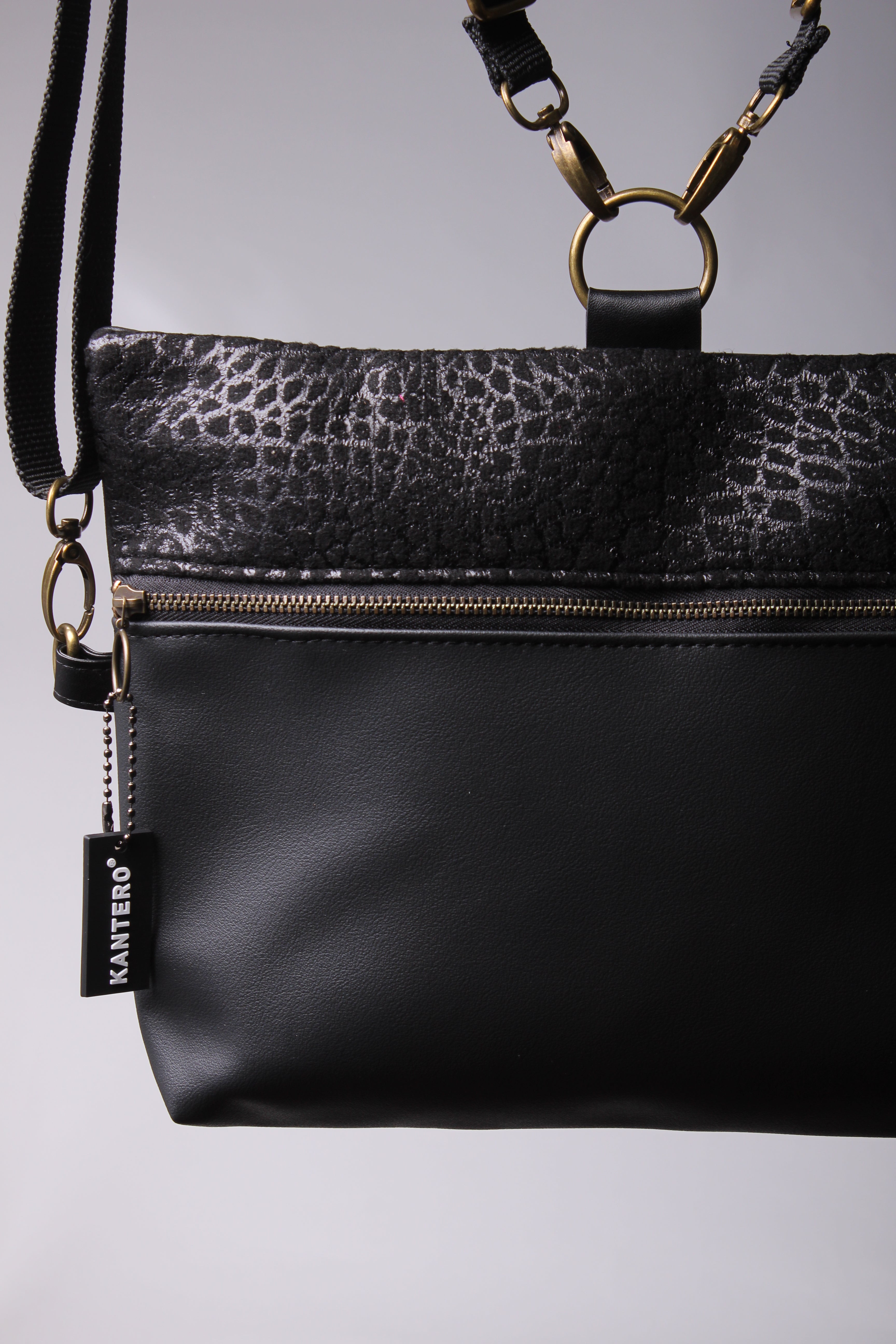 4 ב-1  הדפס תנין שחור ושחור