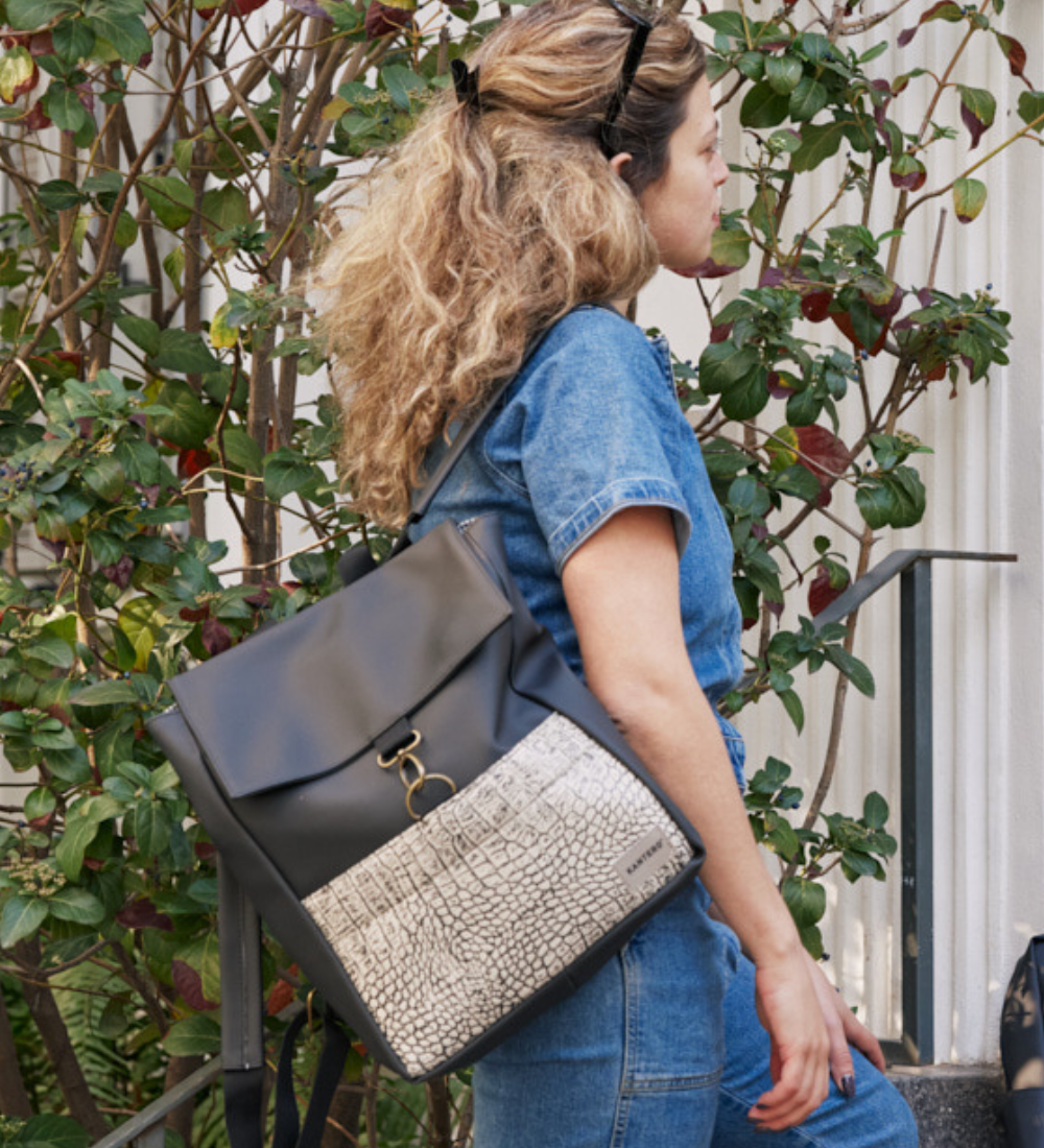 תיק גב אקספרט-תנין ושחור