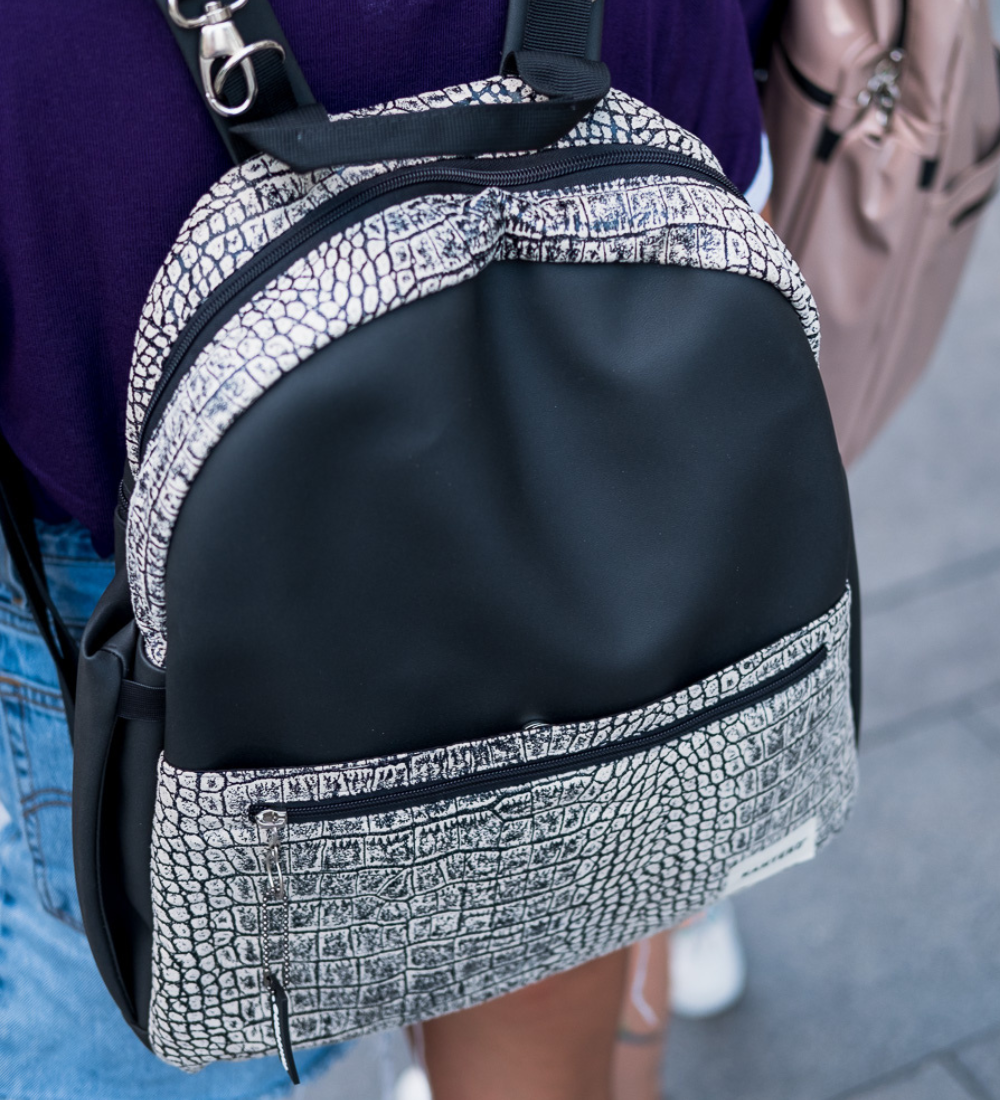 בייביבום הדפס תנין ושחור