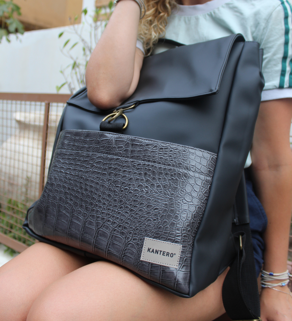 תיק גב אקספרט פלוס- קרוקו אפור ושחור