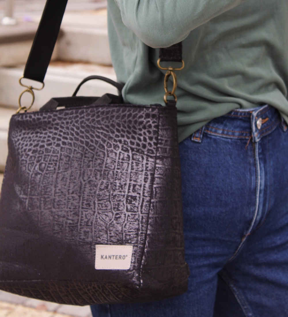 מיני פליפ הדפס תנין שחור