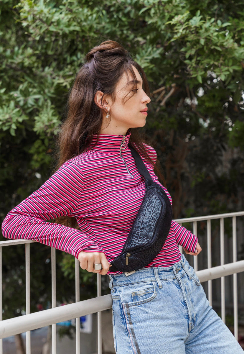 ⁨פאוץ' קלאסי תנין שחור